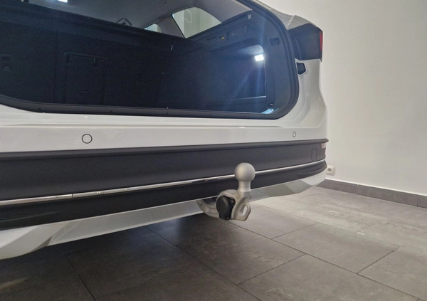 Volkswagen Passat cena 202700 przebieg: 1, rok produkcji 2024 z Żyrardów małe 301